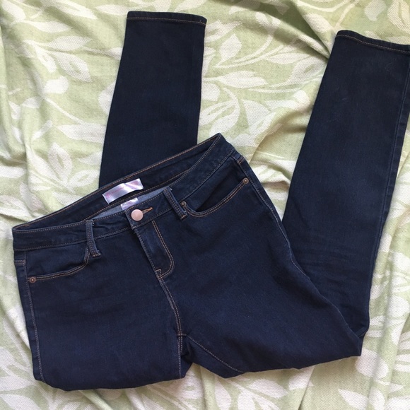 No Boundaries Denim - Dark wash skinny jeans 👖